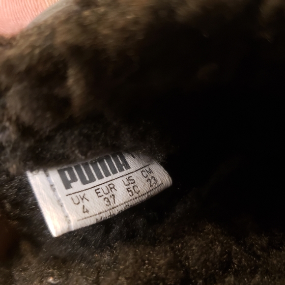 Puma size 5 shoes - Picture 7 of 9